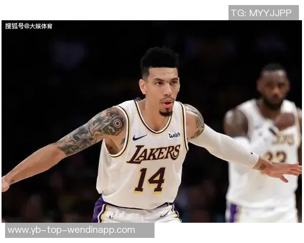 三冠王丹尼格林宣布退役回顾三队三冠的辉煌历程